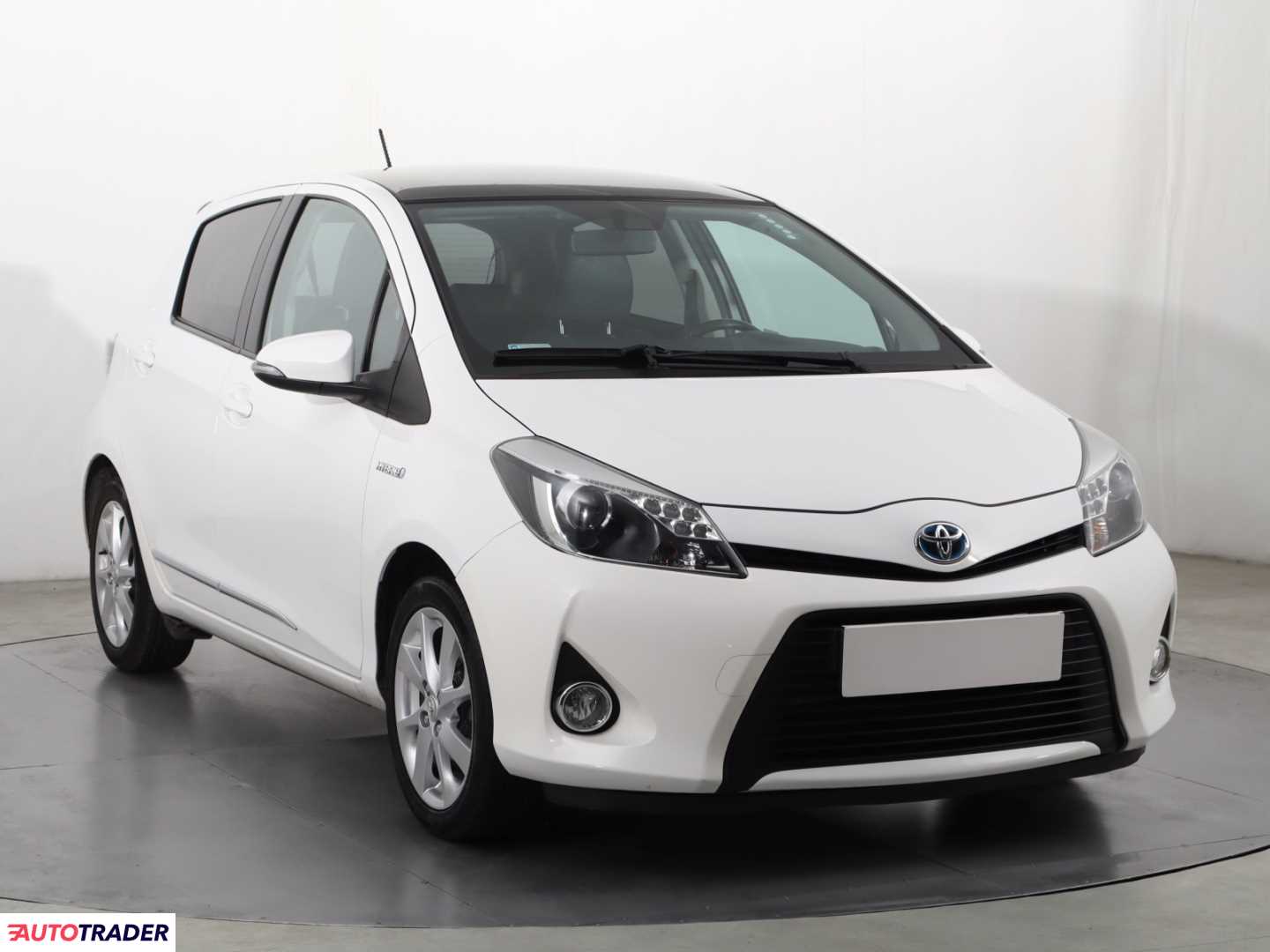 Toyota Yaris 2014 1.5 99 KM Toyota Yaris 2014 1.5 99 KM