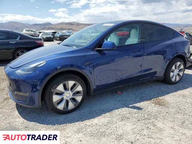 Tesla Model Y benzyna 2023r. (NORTH LAS VEGAS)