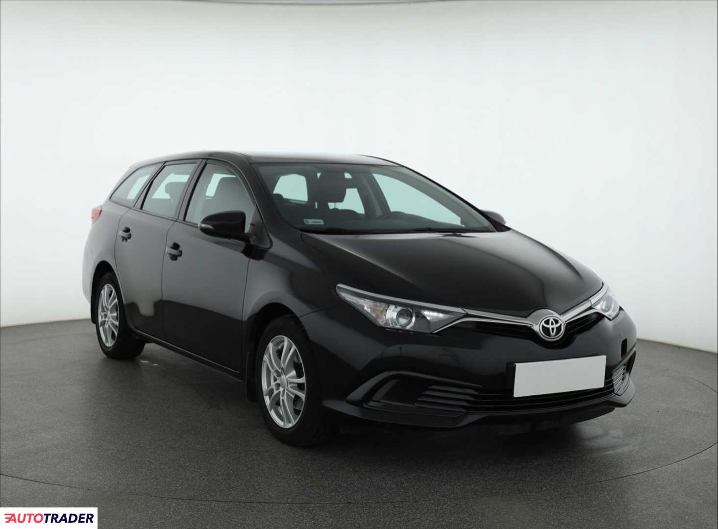 Toyota Auris 2016 1.6 130 KM Toyota Auris 2016 1.6 130 KM