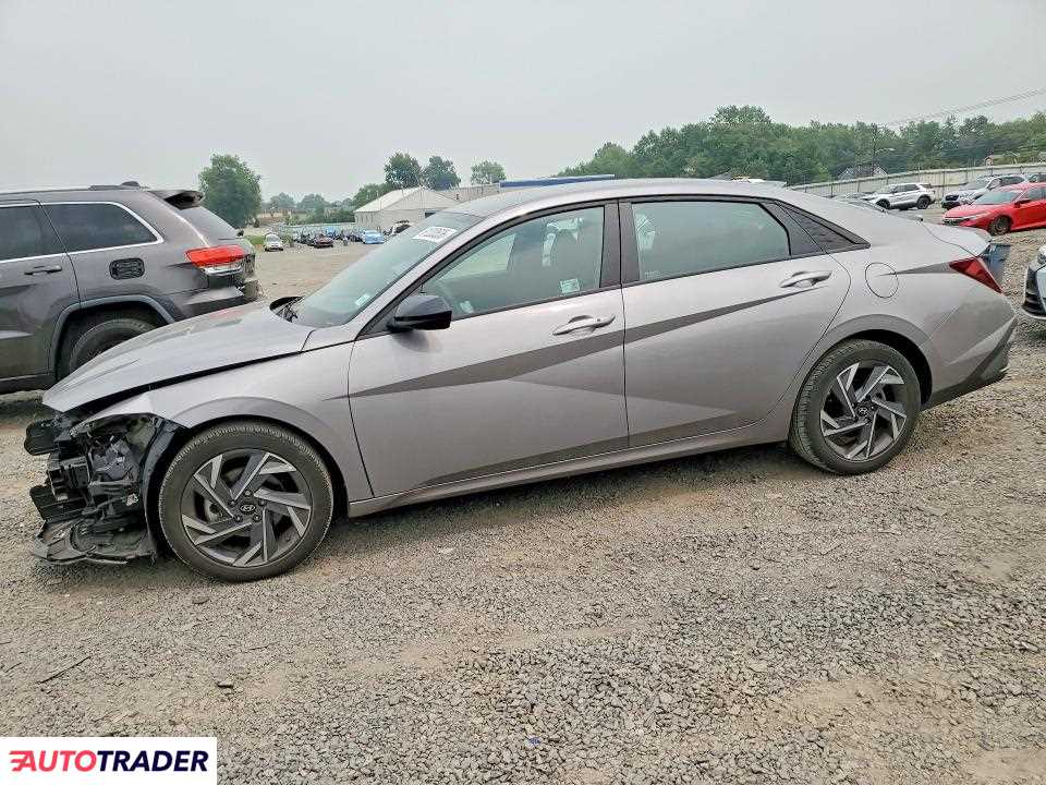 Hyundai Elantra 2025 2