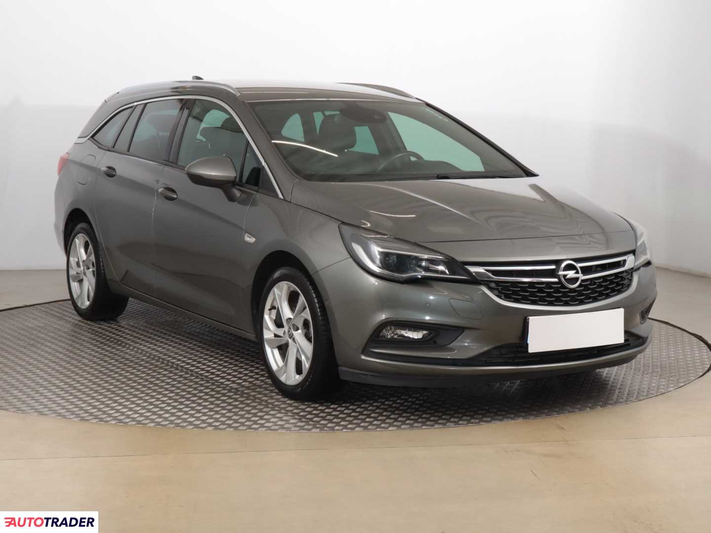 Opel Astra 2017 1.4 147 KM