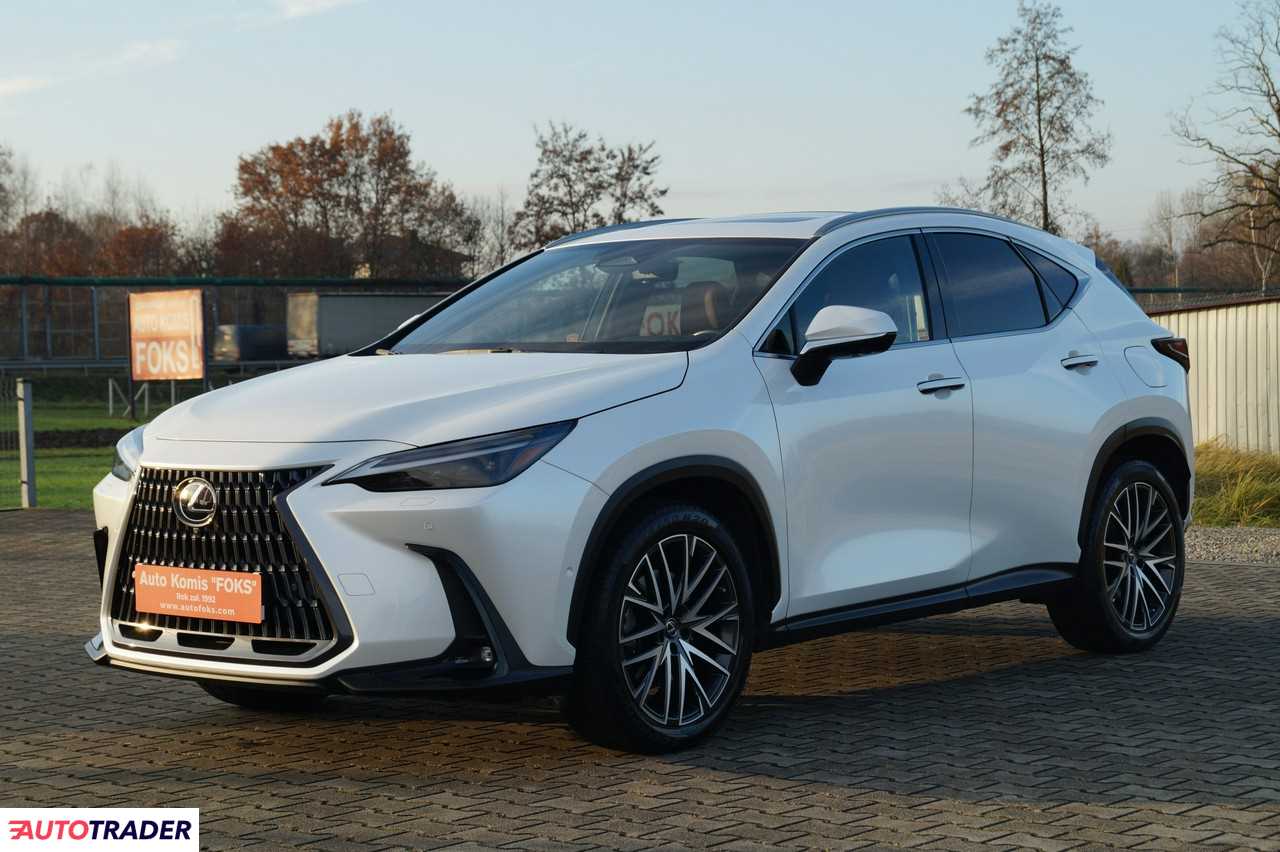 Lexus NX 2022 2.5 185 KM