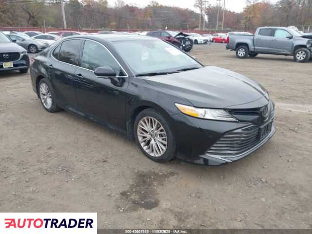 Toyota Camry 2019 3