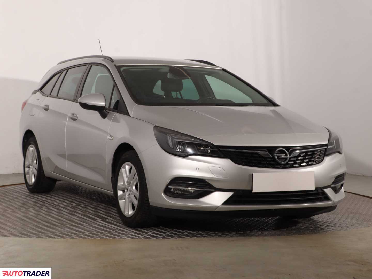 Opel Astra 2020 1.2 108 KM