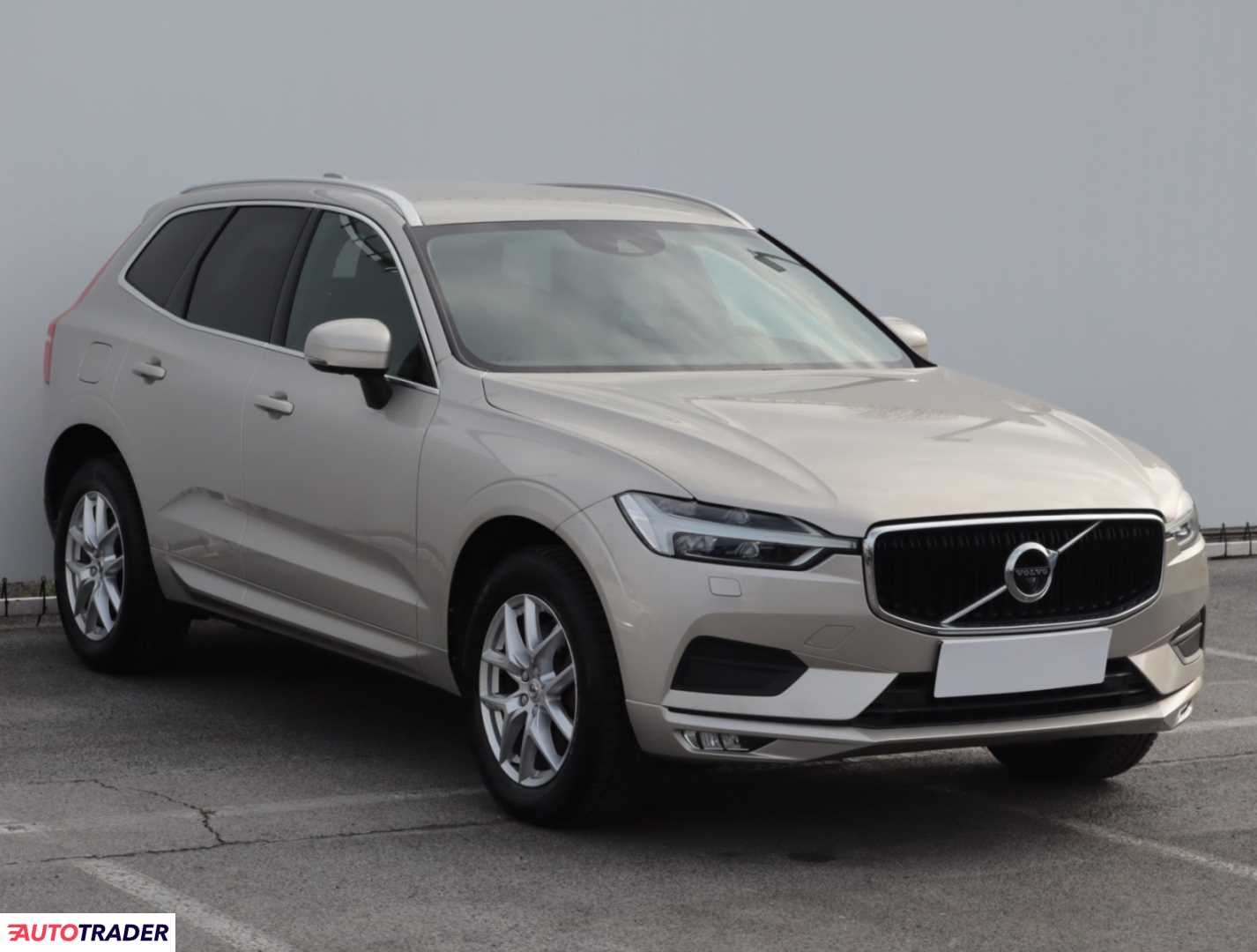 Volvo XC60 2020 2.0 194 KM