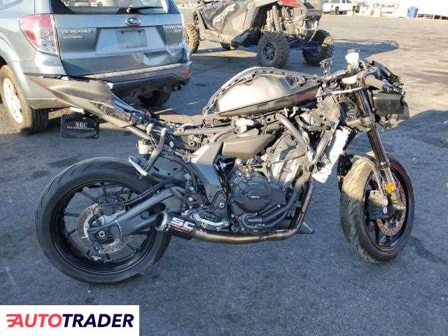 Yamaha YZF 2024