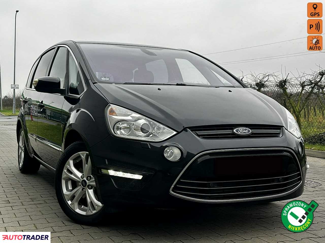 Ford S-Max 2013 2.0 140 KM