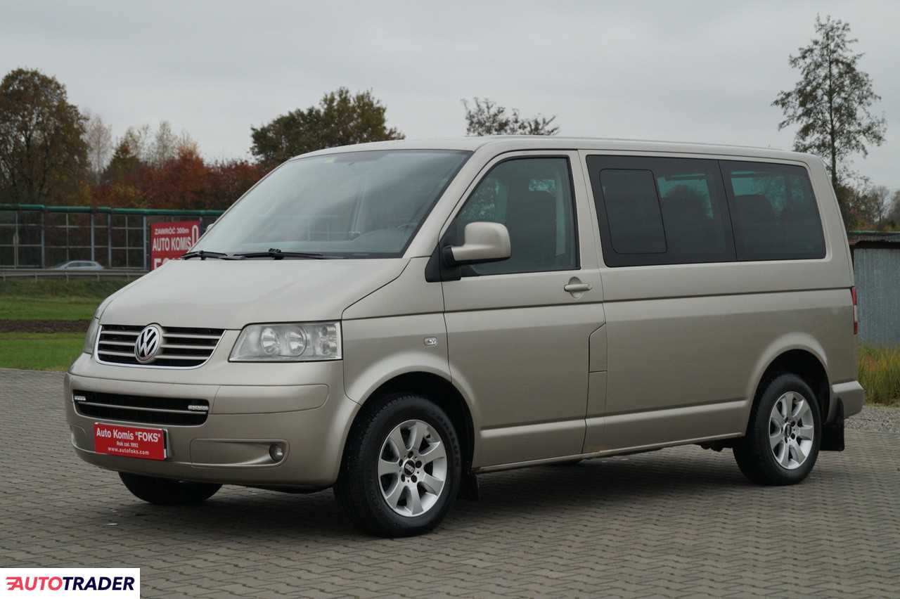 Volkswagen Caravelle 2006 2.5 130 KM