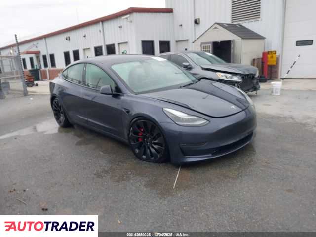 Tesla Model 3 2023