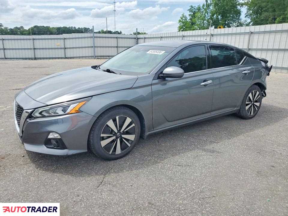 Nissan Altima 2021 2