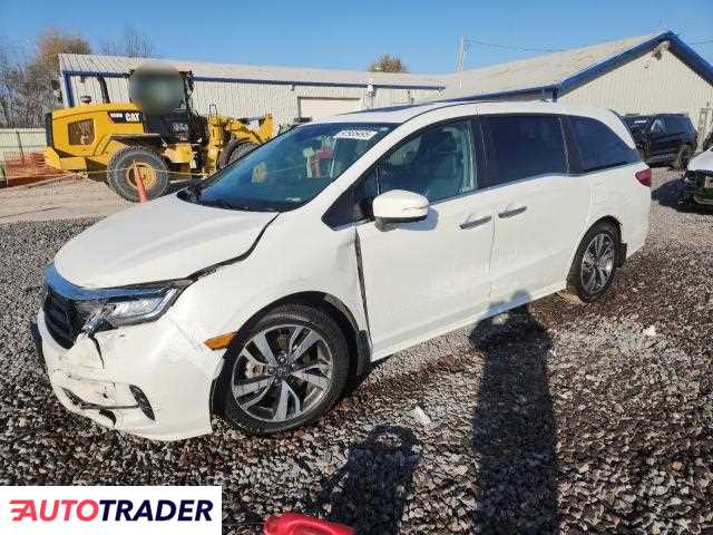 Honda Odyssey 2021 3