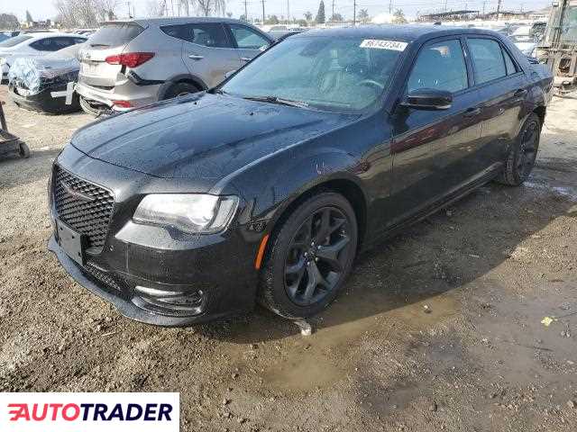 Chrysler 300C 5.0 benzyna 2023r. (LOS ANGELES)