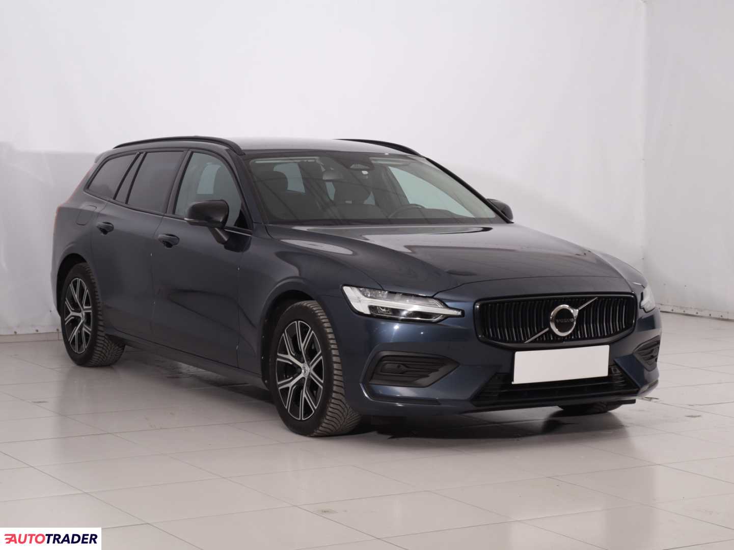 Volvo V60 2023 2.0 160 KM