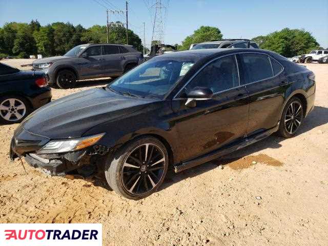 Toyota Camry 2018 3