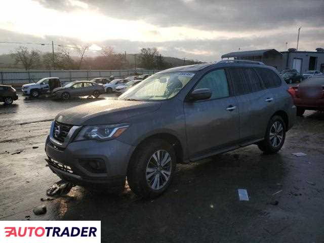 Nissan Pathfinder 3.0 benzyna 2020r. (LEBANON)