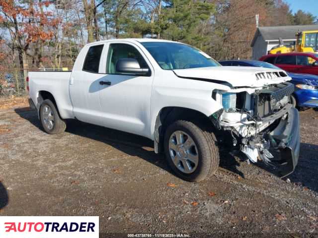 Toyota Tundra 2021 5