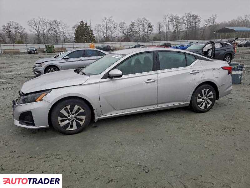 Nissan Altima 2023 2