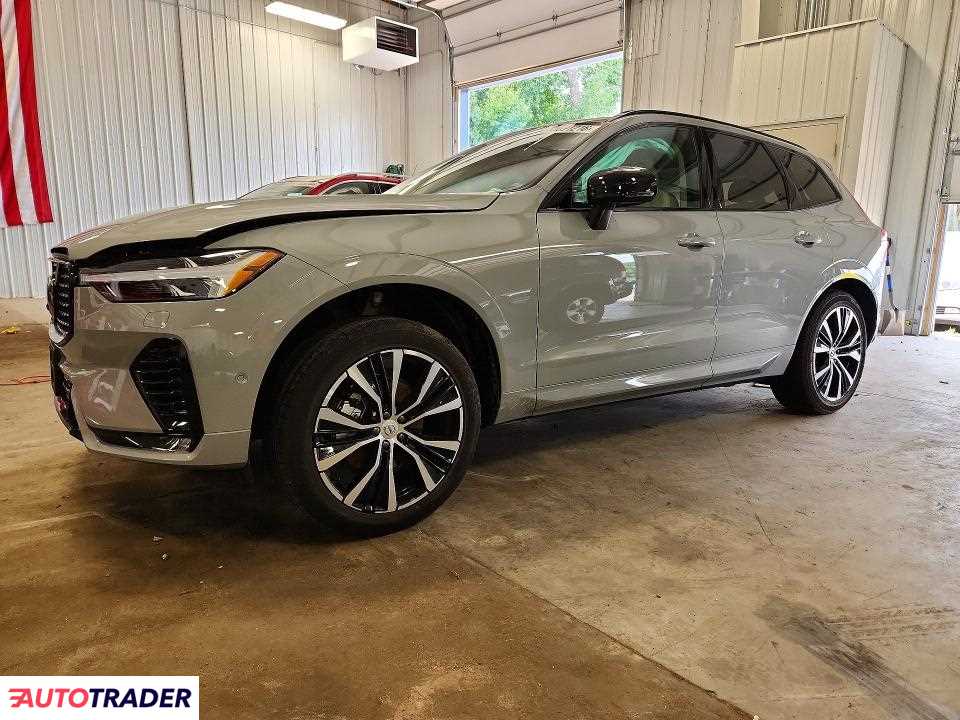 Volvo XC60 2025 2