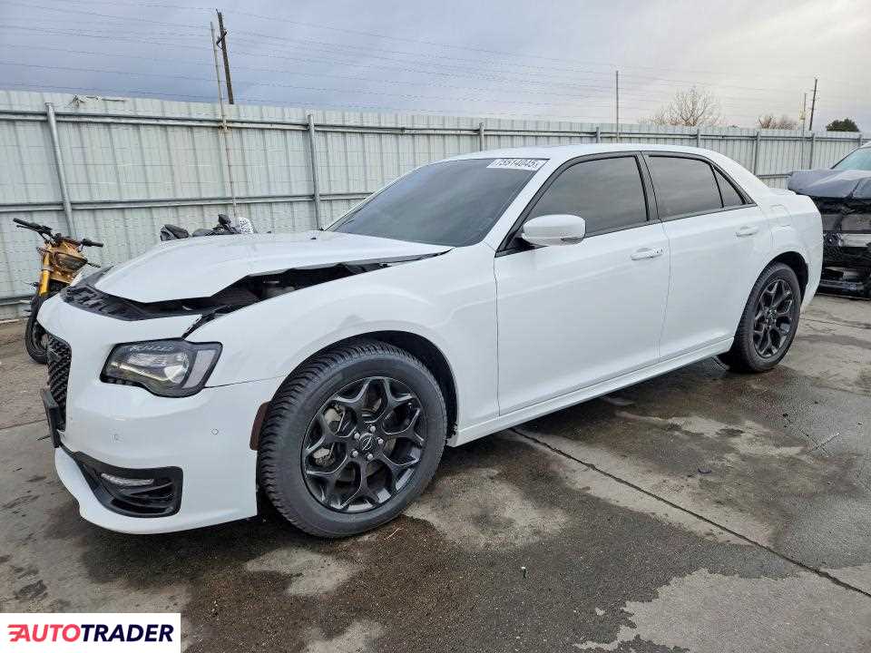 Chrysler 300C 2022 3