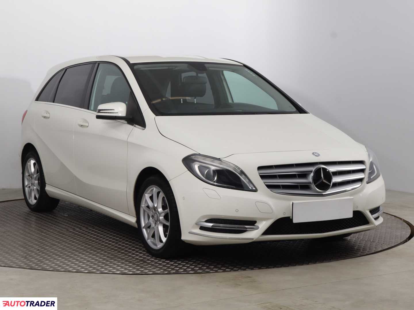 Mercedes B-klasa 2014 1.5 107 KM Mercedes B-klasa 2014 1.5 107 KM