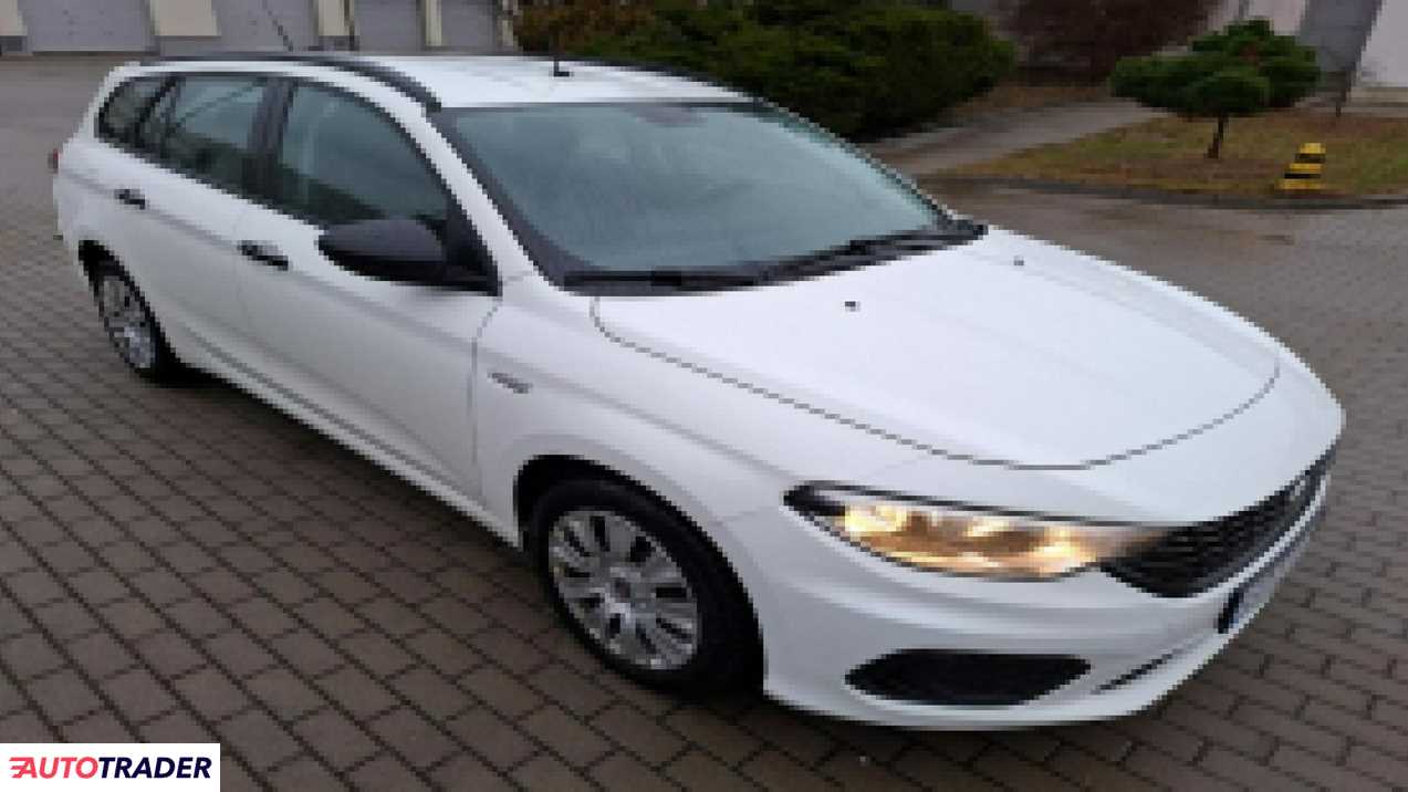 Fiat Tipo 1.6 diesel 120 KM 2017r. (Komorniki)