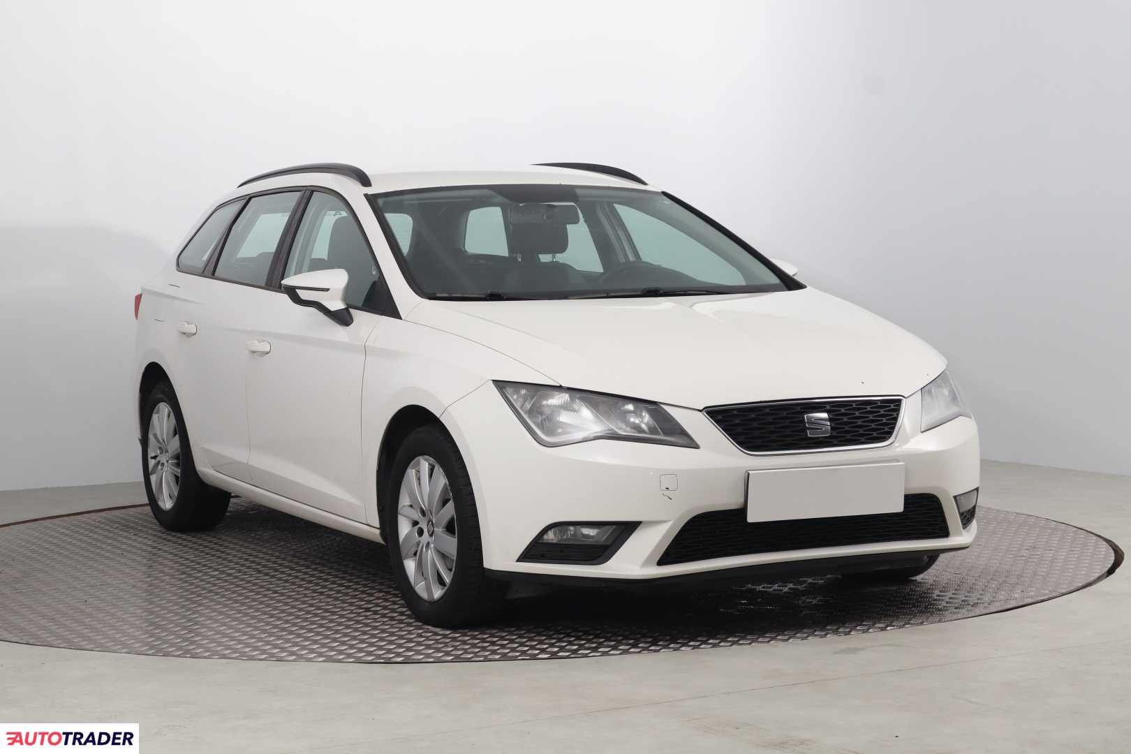 Seat Leon 1.6 88 KM 2016r. (Piaseczno)