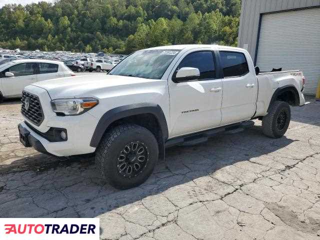 Toyota Tacoma 3.0 benzyna 2020r. (HURRICANE)