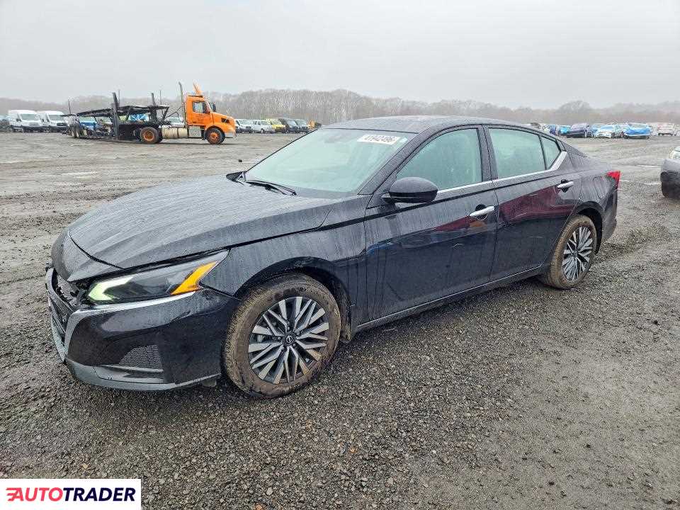 Nissan Altima 2025 2