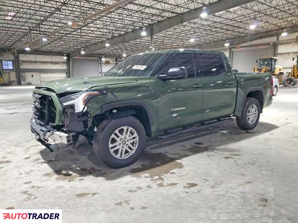 Toyota Tundra 2022 3