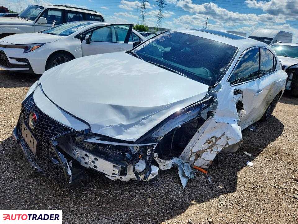 Lexus IS 2024 3