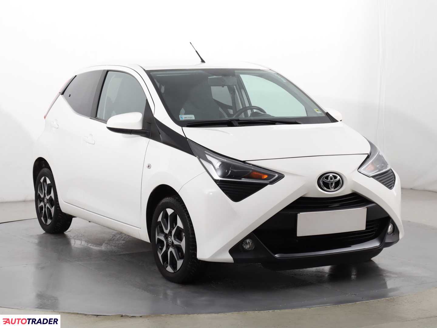 Toyota Aygo 1.0 71 KM 2019r. (Piaseczno)