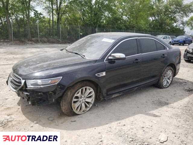 Ford Taurus 2019 3