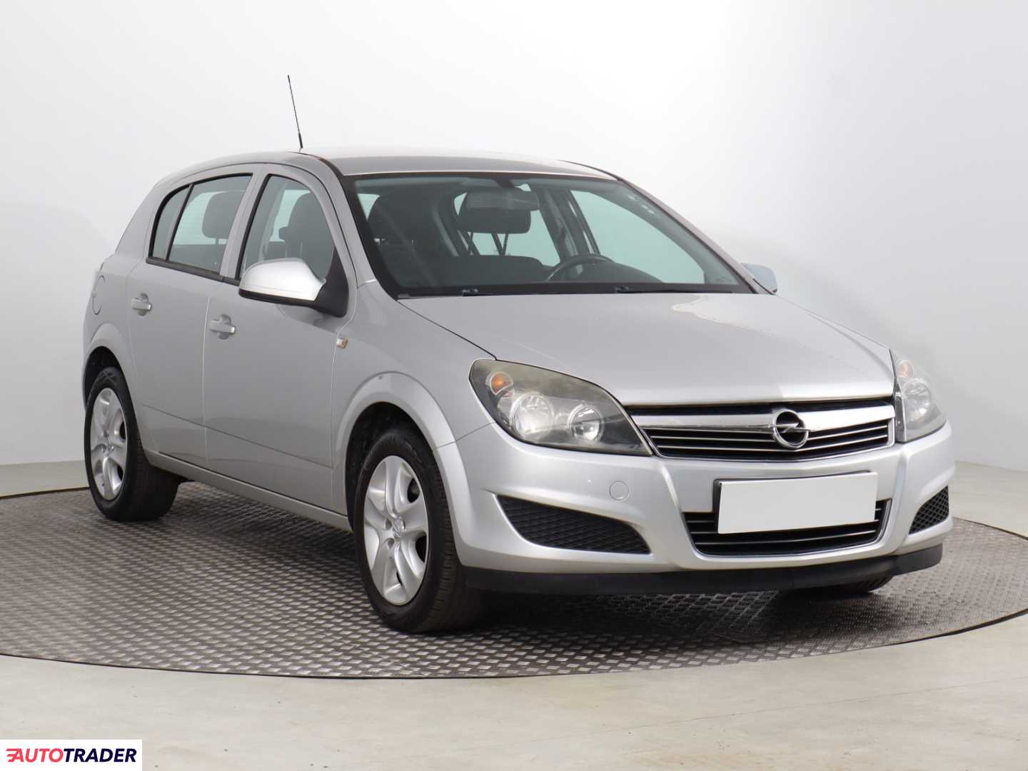Opel Astra 2012 1.6 113 KM