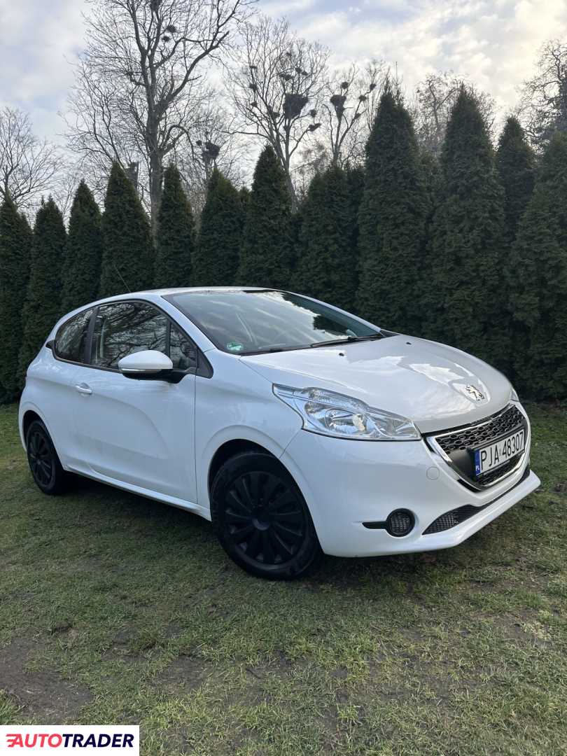 Peugeot 208 2014 1.0 68 KM Peugeot 208 2014 1.0 68 KM