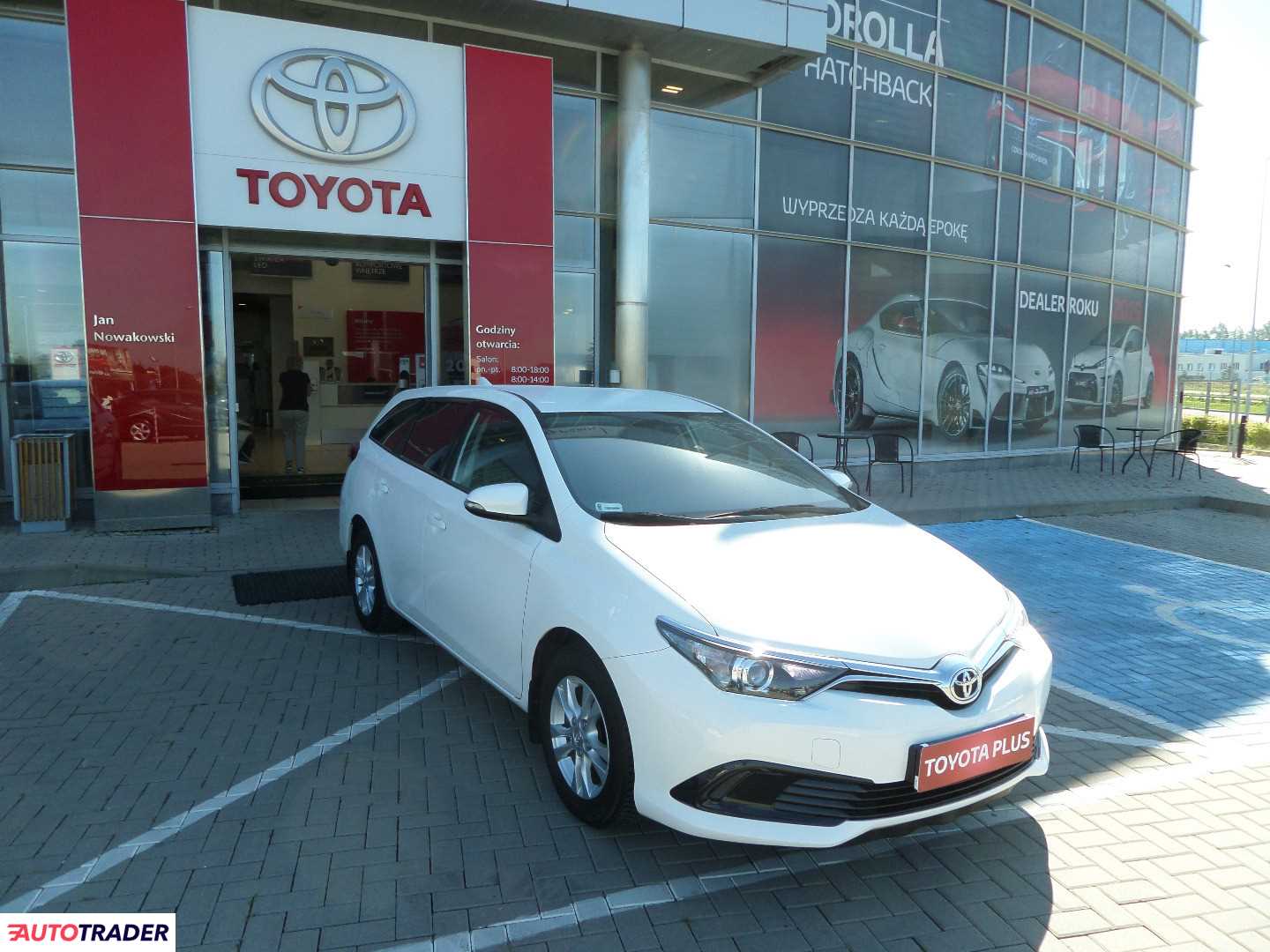 Toyota Auris 2018 1.6 132 KM Toyota Auris 2018 1.6 132 KM