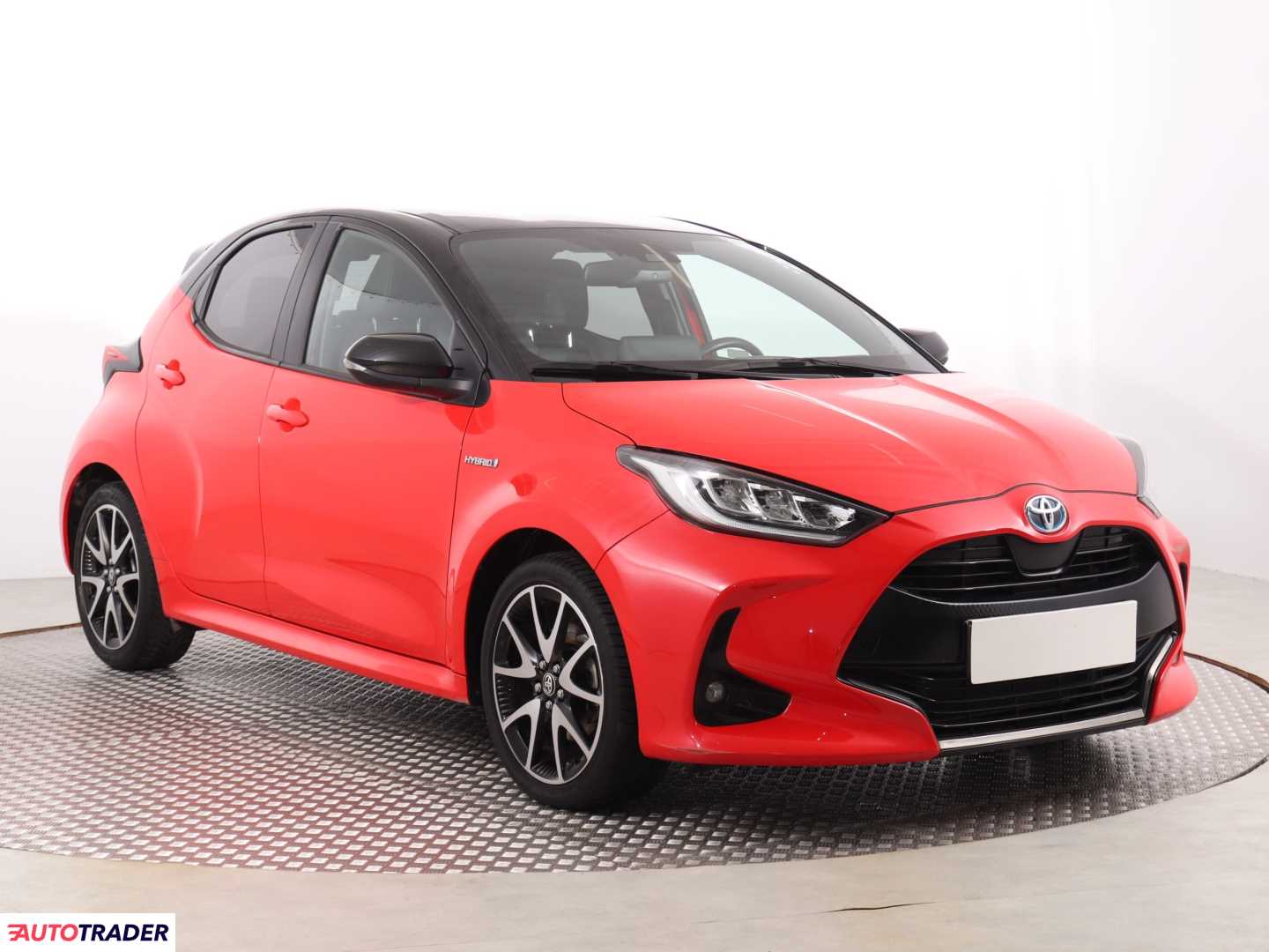 Toyota Yaris 1.5 99 KM 2020r. (Piaseczno)