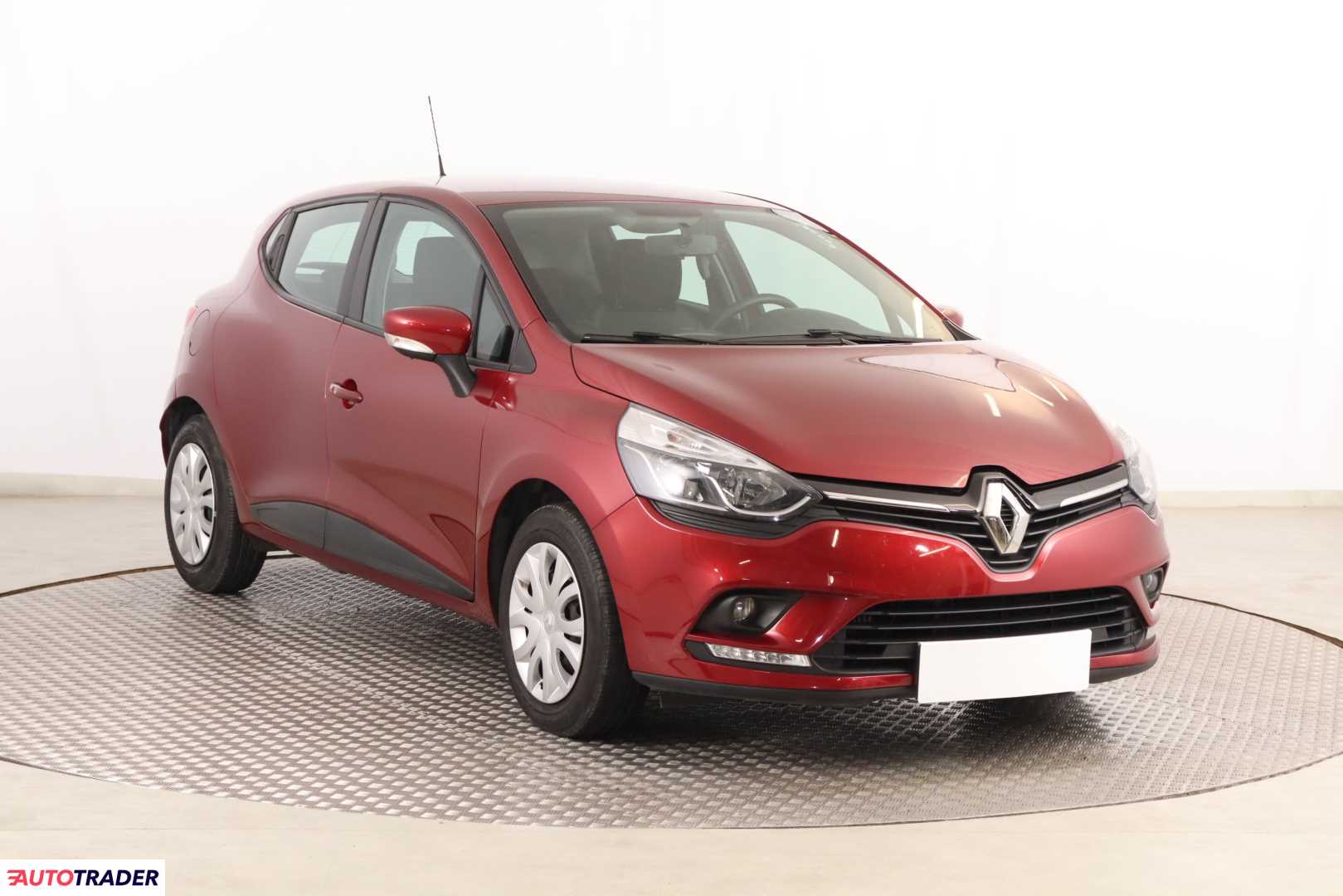 Renault Clio 2017 0.9 88 KM