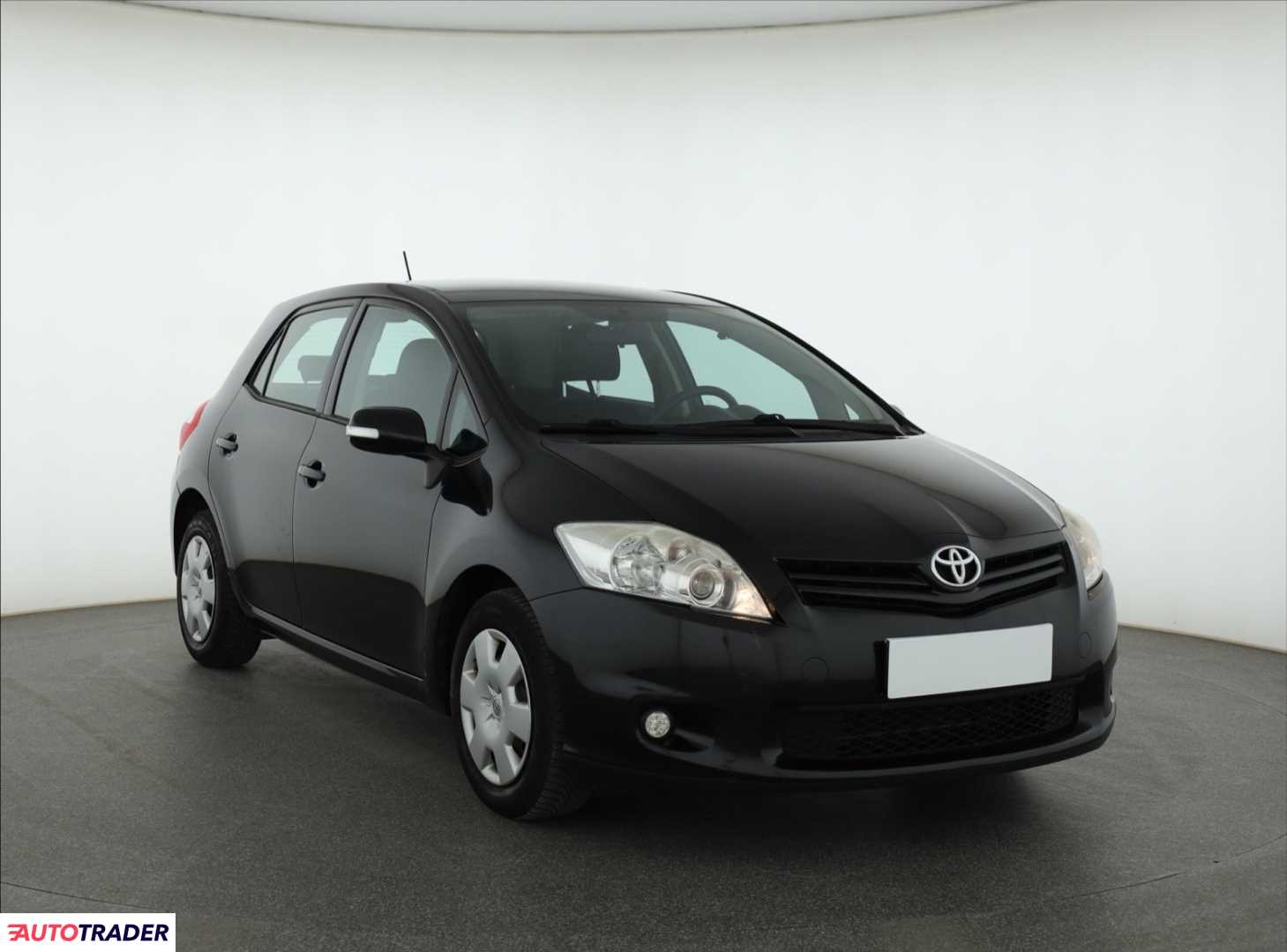 Toyota Auris 2013 1.3 97 KM