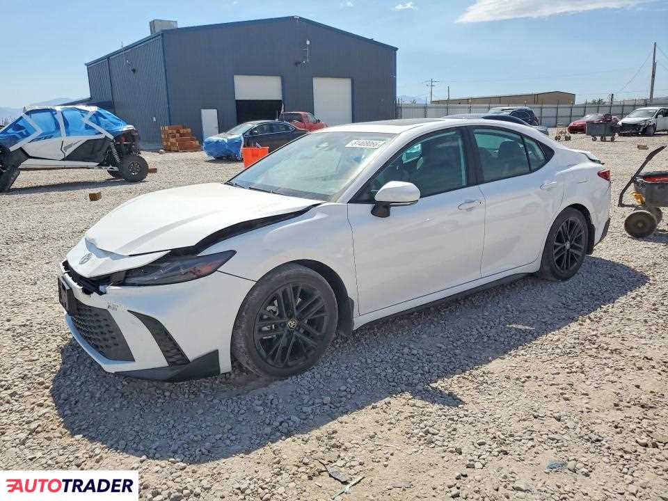 Toyota Camry 2025 2