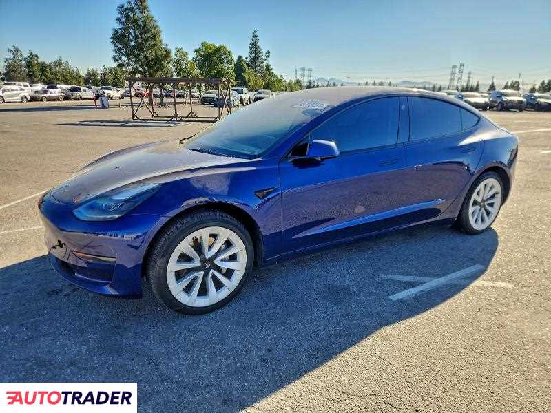 Tesla Model 3 2023