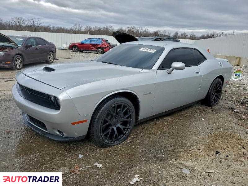 Dodge Challenger 2021 5