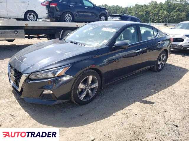 Nissan Altima 2021