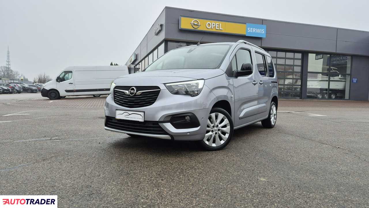 Opel Combo 2020 1.2 131 KM Opel Combo 2020 1.2 131 KM