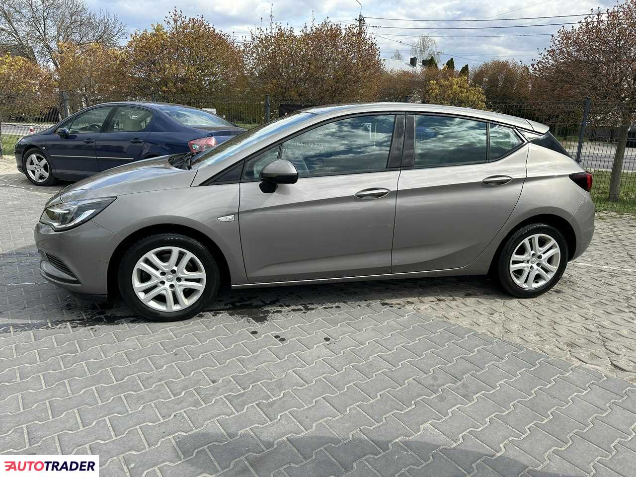 Opel Astra 2016 1.6 110 KM