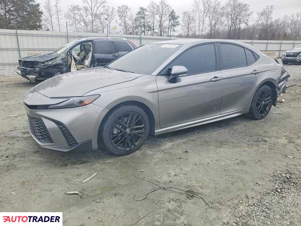 Toyota Camry 2025 2