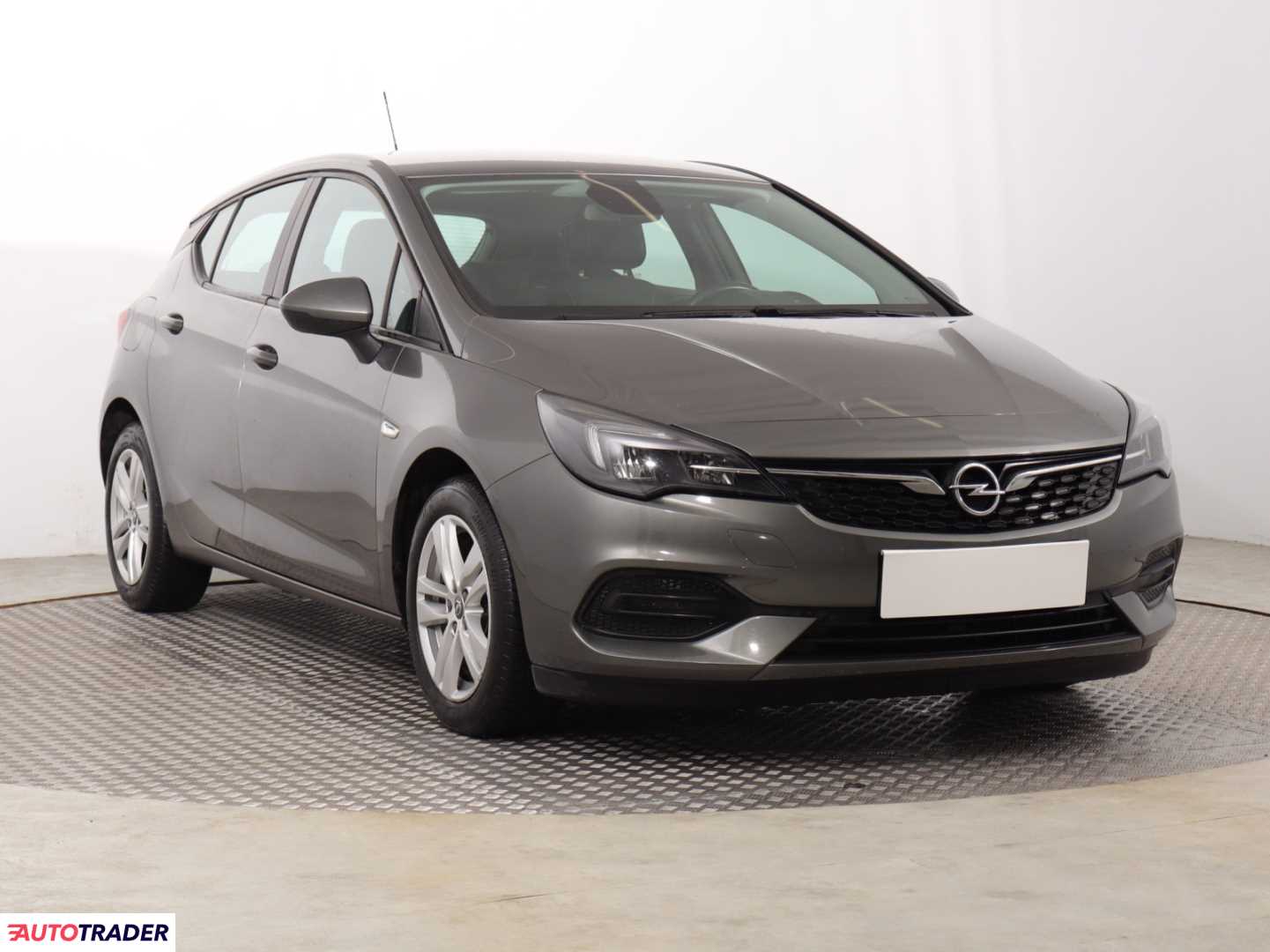 Opel Astra 2020 1.2 108 KM