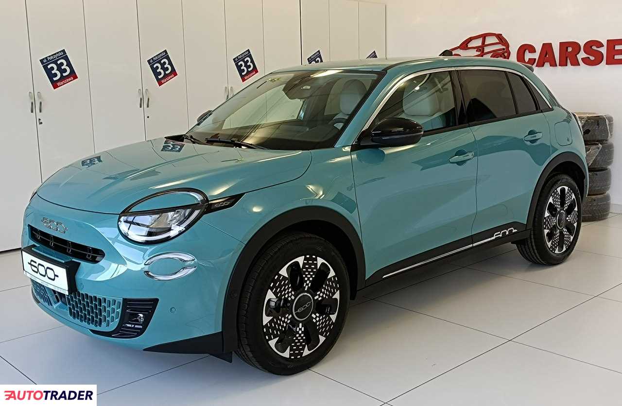 Fiat 600 2026 1.2 110 KM