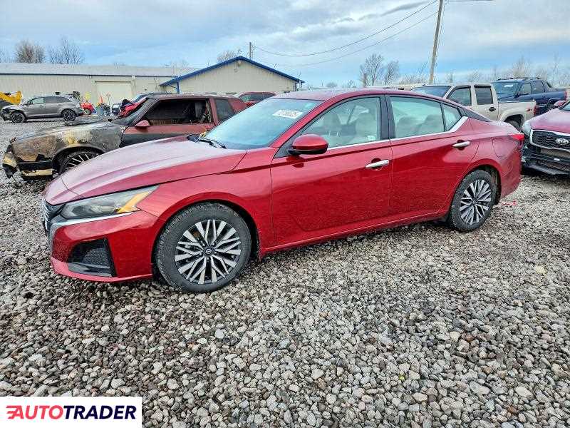 Nissan Altima 2025 2