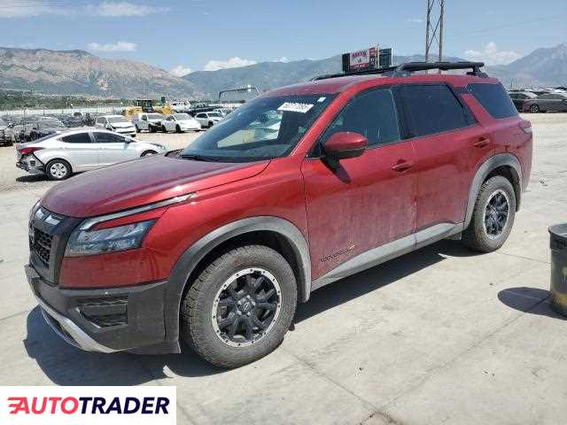 Nissan Pathfinder 2024 3