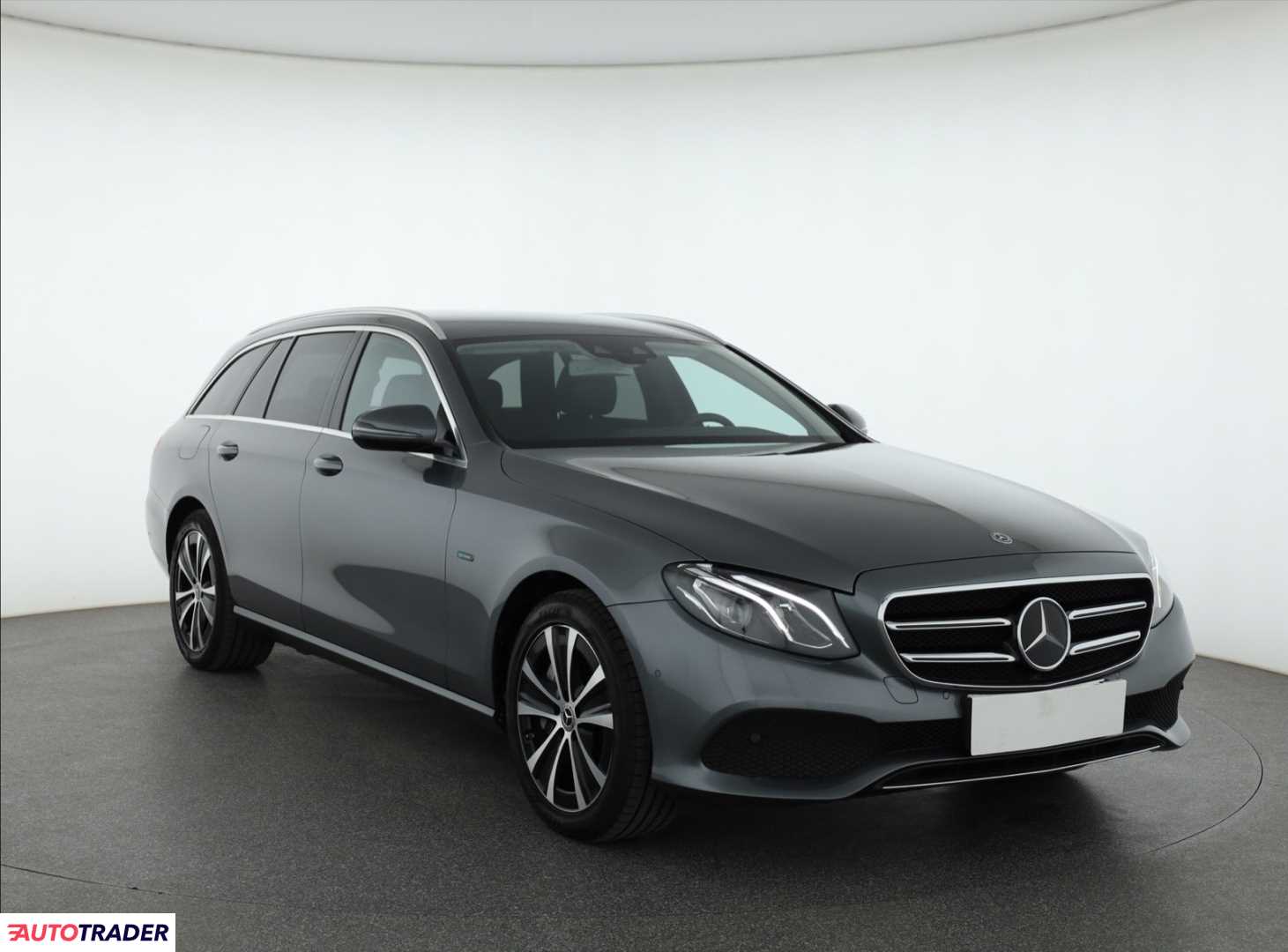 Mercedes E-klasa 2020 2.0 301 KM